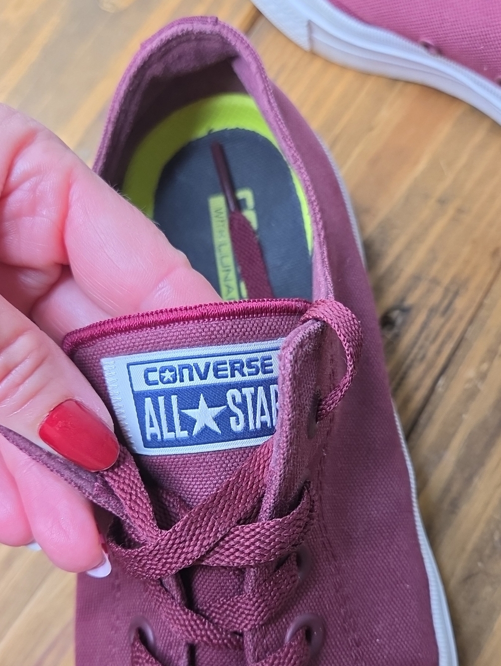 Converse. All Star. Chuck Taylor II.  Excellent Condition. Men's Size 9.5. - Picture 7 of 9